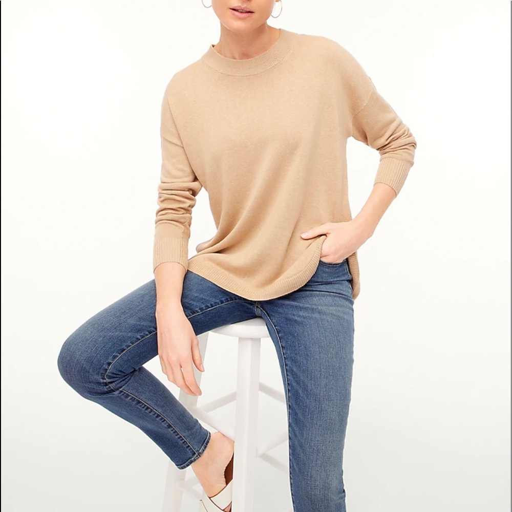 NWT J. Crew Linen Blend Curved Hem Sweater in Light Khaki